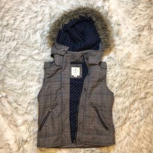 Heritage 1981 plaid vest with faux fur